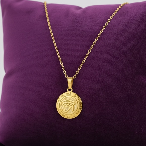 Amy Bee Jewelry Jewelry - 18k Gold Plated Eye Disc Pendant Necklace with Eye of Horus. New.